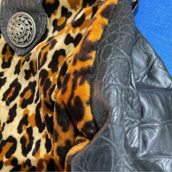 Vintage Nine West Purse Clutch Leopard Print Handle With Chain. Clean Inside - Picture 10 of 10